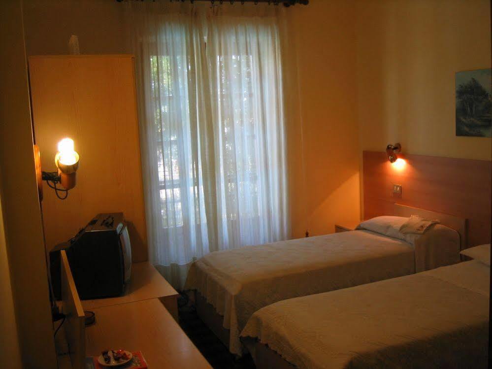 Hotel Quo Vadis None Exterior foto